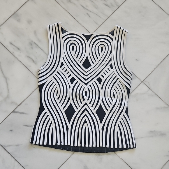 Andrea Roseti Black and White Patterned Top and Jacket Set - Picture 11 of 12